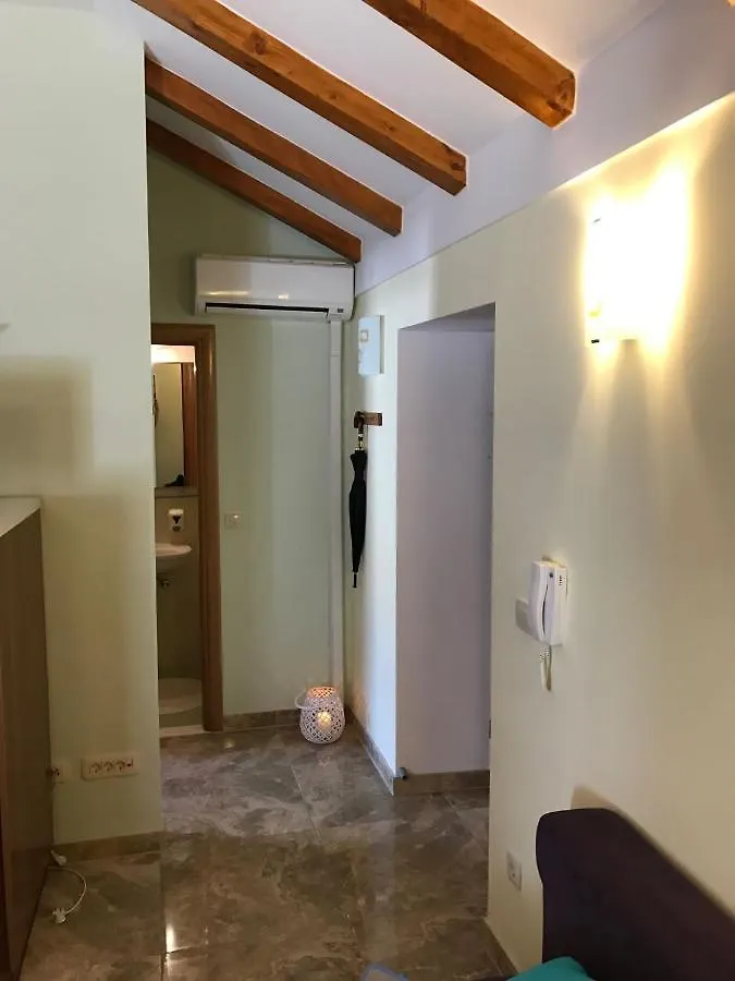Old Town Apartments Trogir Croatia